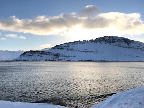 The Cliff Hotel - main image