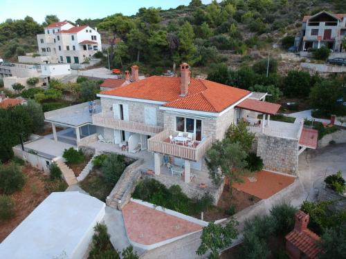  Beach Apartment Viktor 2 in Postira