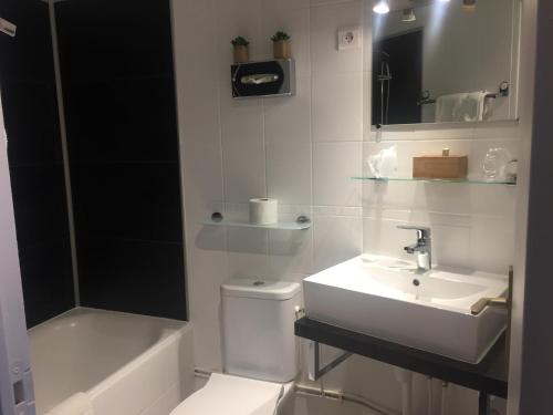 Hotel de L'Oise - image 13