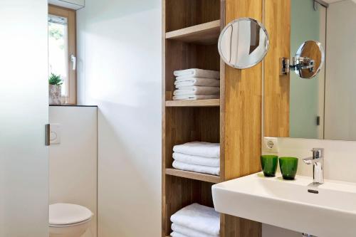 Naturlich Hell. Aparthotel & Camping