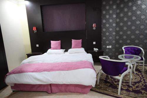 Mocador Furnished Apartments 2 near Al Majlis Al Khaleeji Restaurant