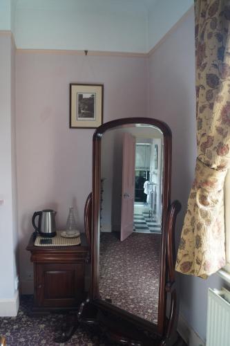 Foundry Masters House - image 3