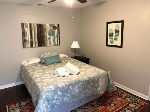 The Orange Door-Sleeps 10 thumb 3