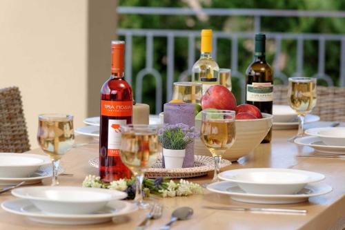 Villa Persephone - image 13