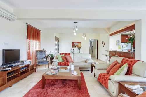 บริการและสิ่งอำนวยความสะดวก, Villa Yialos in เนโอโคริโอ