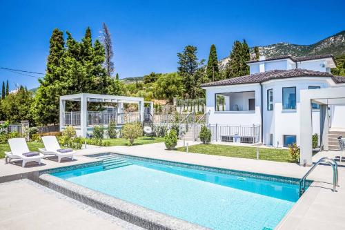  Villa Aris in Mousata