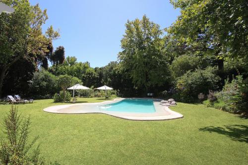 Beluga of Constantia Guest House - image 8