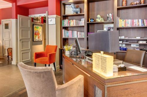 ホテル クリスタル