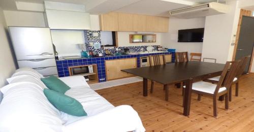 Guesthouse Hyakumanben Cross twin room / Vacation STAY 15395
