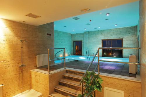 Habitación doble de 1 o 2 camas, vistas al valle, acceso al spa