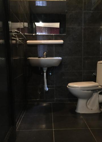 Bathroom, Hotel Boustane in Casablanca
