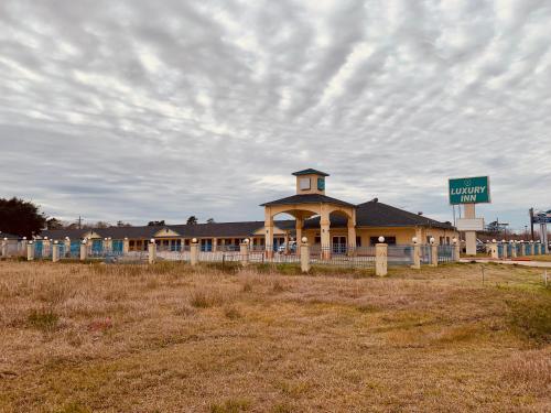 Luxury Inn Liberty