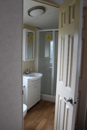 2 Bed Static Caravan @ Hoburne Devon Bay
