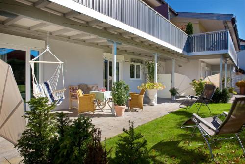 Balcony/terrace, Landhotel Herzberger garni Zimmer & Ferienwohnungen in Scheidegg