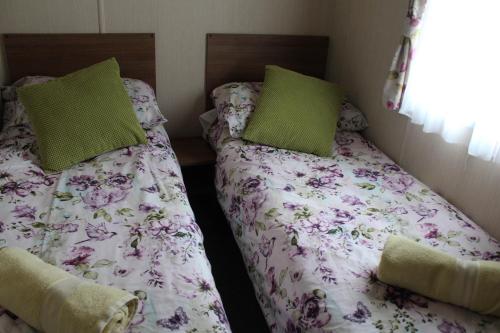 3 Bed Static Caravan @ Hoburne Devon Bay