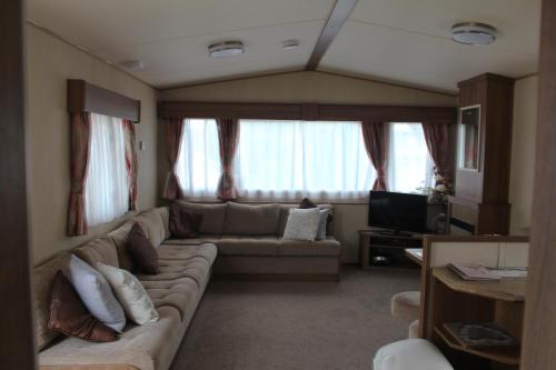 3 Bed Static Caravan @ Hoburne Devon Bay