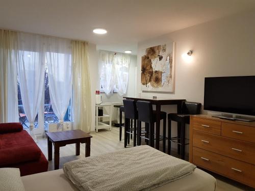 Apartment Metzingen City - Schlaitdorf