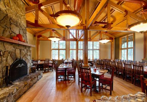 Sleeping Lady Mountain Resort - image 8