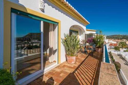  Luz Top Views in Lagos