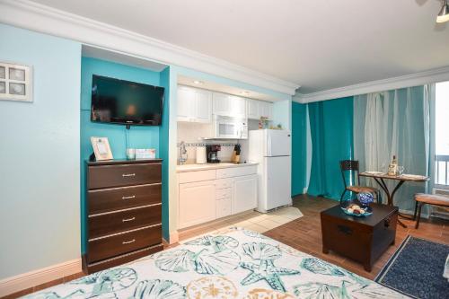 Ocean view studio condo. in Daytona Beach, USA