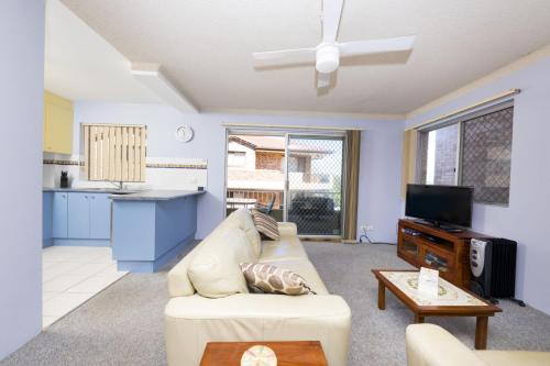 Camelot 6, Forster (foto 7)