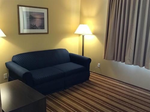 Super 8 by Wyndham Driggs Room Type - Studio Suite with Two Queen Beds - Non-Smoking