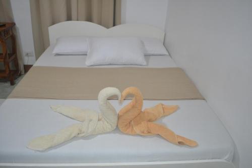 Marnin's Place Room Type - Deluxe Room