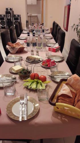 Restaurante, DINA in Sisian