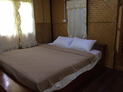 %name Baan Tip Chompoo สุราษฎร์ธานี