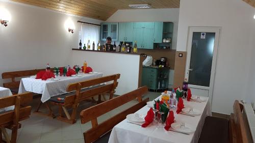 Hazanéző Panzió - image 12