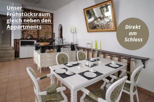 Deluxe Double Room (2 Adults + 1 Child) image 6