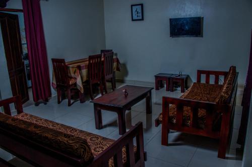 Vishi Tower Rest House at Ekoumdoum - Odza