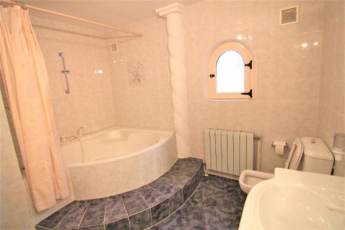 Maryvilla 1056