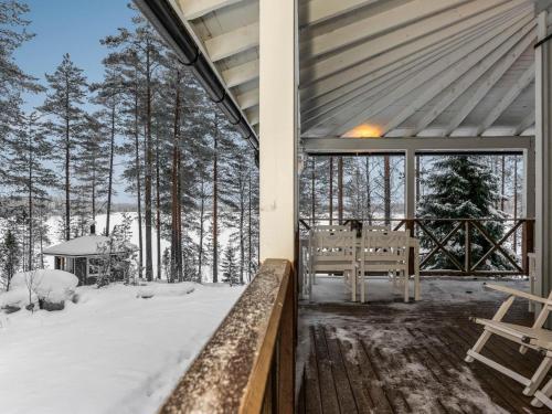 Holiday Home Eemilin huvila by Interhome in Vavesaari