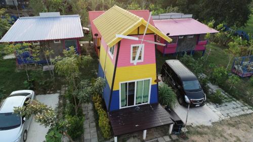 B&B Ban Sap Phrik - รุ่งฟ้า ฟาร์มสเตย์ - Bed and Breakfast Ban Sap Phrik