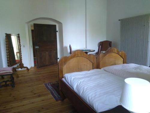 Ferienzimmer im Schloss Burgpreppach 6.3km von Pfarrweisach entfernt