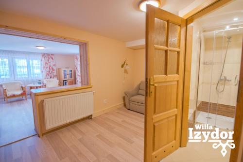 Family Room with Mountain View image 7
