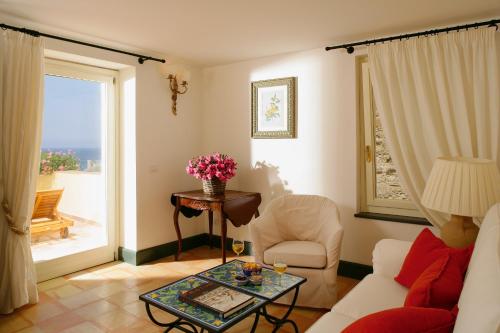 Palazzo Belmonte - image 9