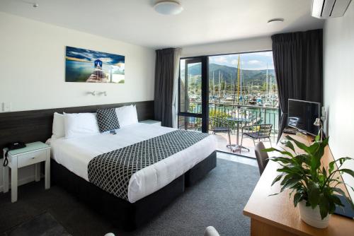 Harbourside Lodge in Port Nelson