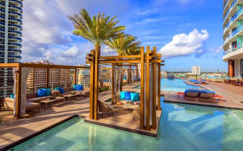 Hyde Beach Resort Rentals - image 2