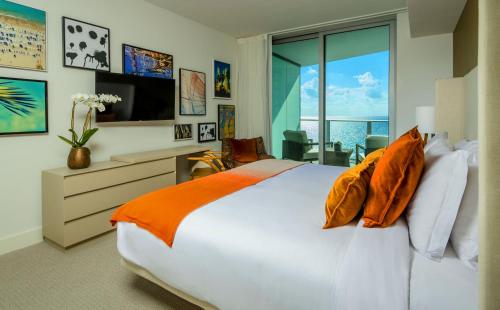 Hyde Beach Resort Rentals Located in Hollywood, Upscale Beach Resort Apartments is a perfect starting point from which to explore Fort Lauderdale (FL). The property offers a wide range of amenities and perks to ensure you have