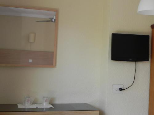 Hostal Bonany - image 9