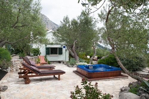Holiday house Jano in Makarska, jacuzzi - Podgora