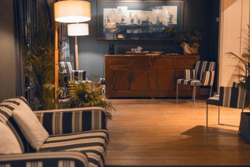 Ercilla Embarcadero Hotel in เคตโช