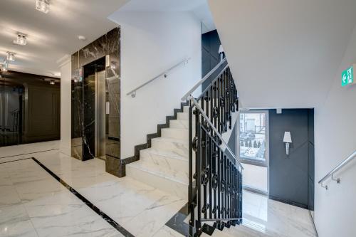 Live & Travel Old Town Apartments 3