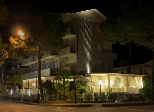 Hotel Loretta & Dependance - image 11