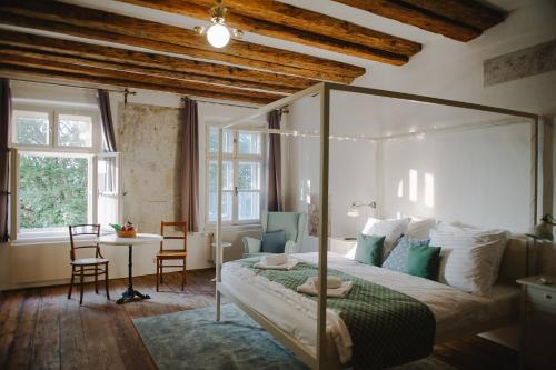 Miss Sophie's Olomouc - Boutique Hotel in Olomouc City Center
