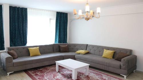  Luxury Apartment │ Near Public Transport, Pension in Istanbul bei Istanbul