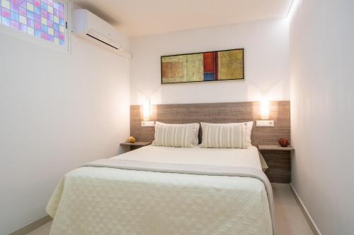 Book From Nz 172 Alicante Skylights Apartments Spain