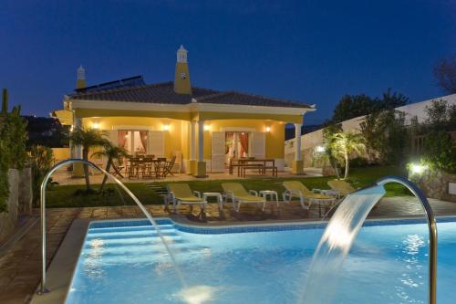 Villa Amarela
